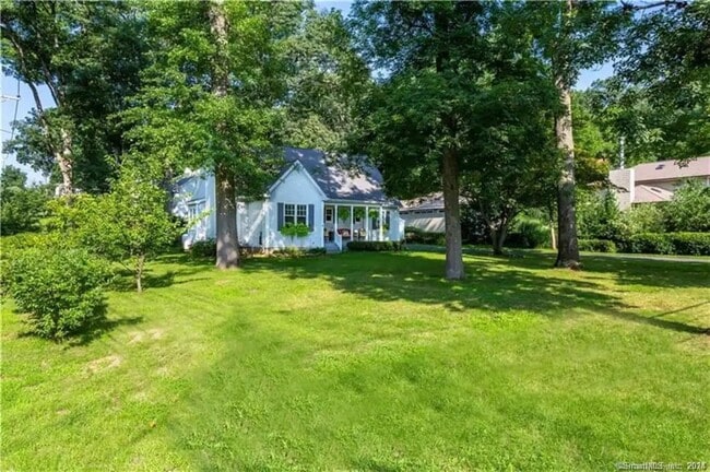 Building Photo - 9 Beech St