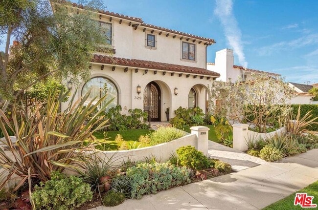 Photo - 329 Canon Dr