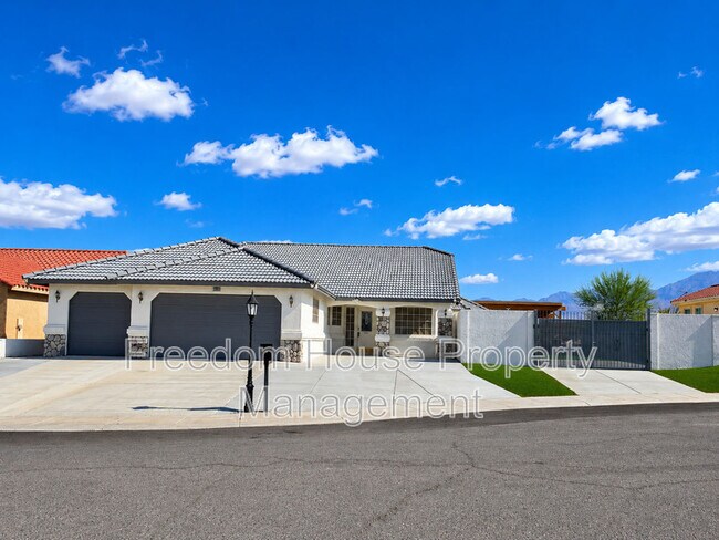 Photo - 3630 E Vineyard Dr N