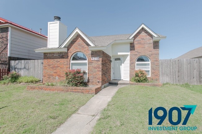Photo - 2109 Briarcliff Dr