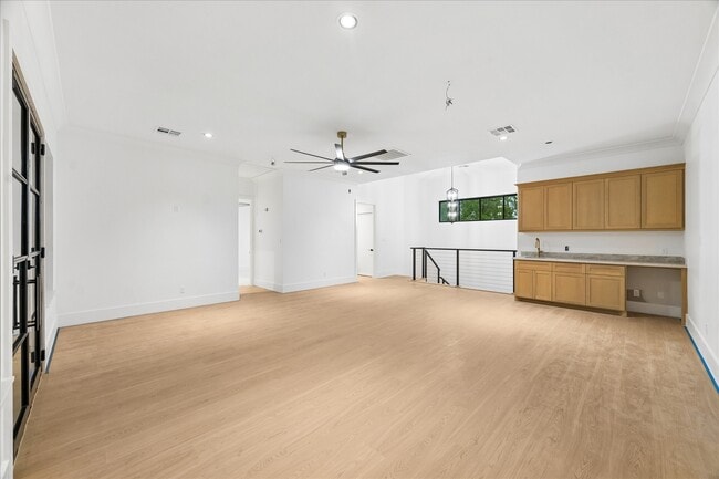 Photo - 5 Buttonbush Ct