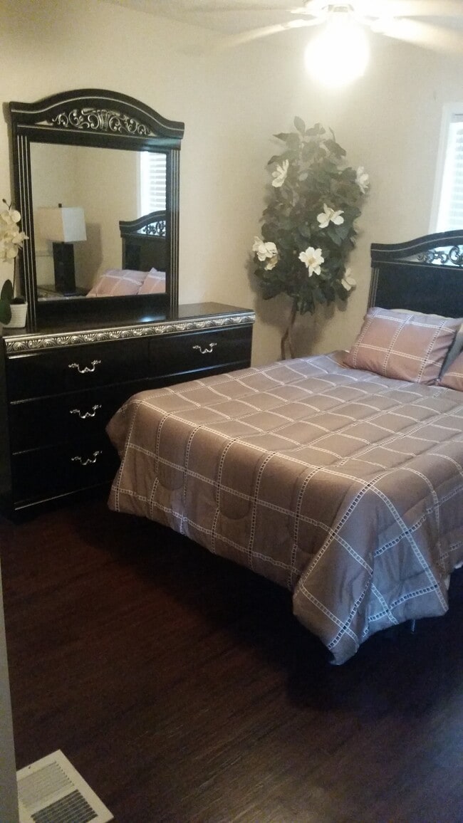 The Grove Apartments Lake City, FL