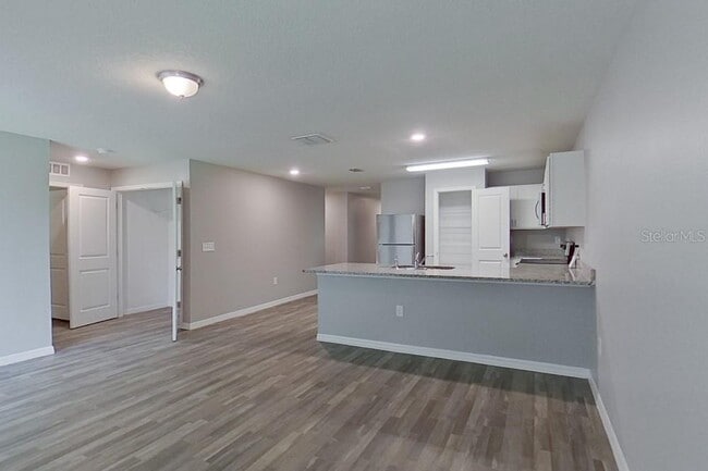 2907 W Camilo Dr