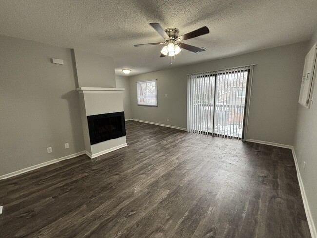 Photo - 2501 E 50th St Unidad 5