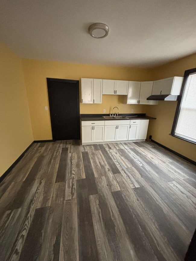 Building Photo - 313 Gross St Unit 313 Gross Street- 100