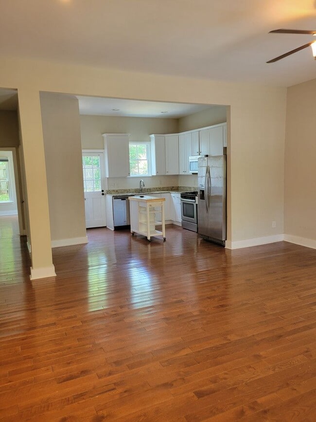Photo - Charming 3br 2ba Home near Downtown Raleigh! Available Now!