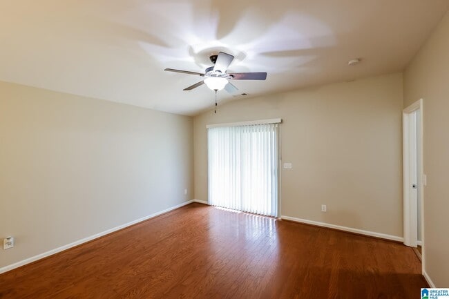 Photo - 6551 Cathwick Way