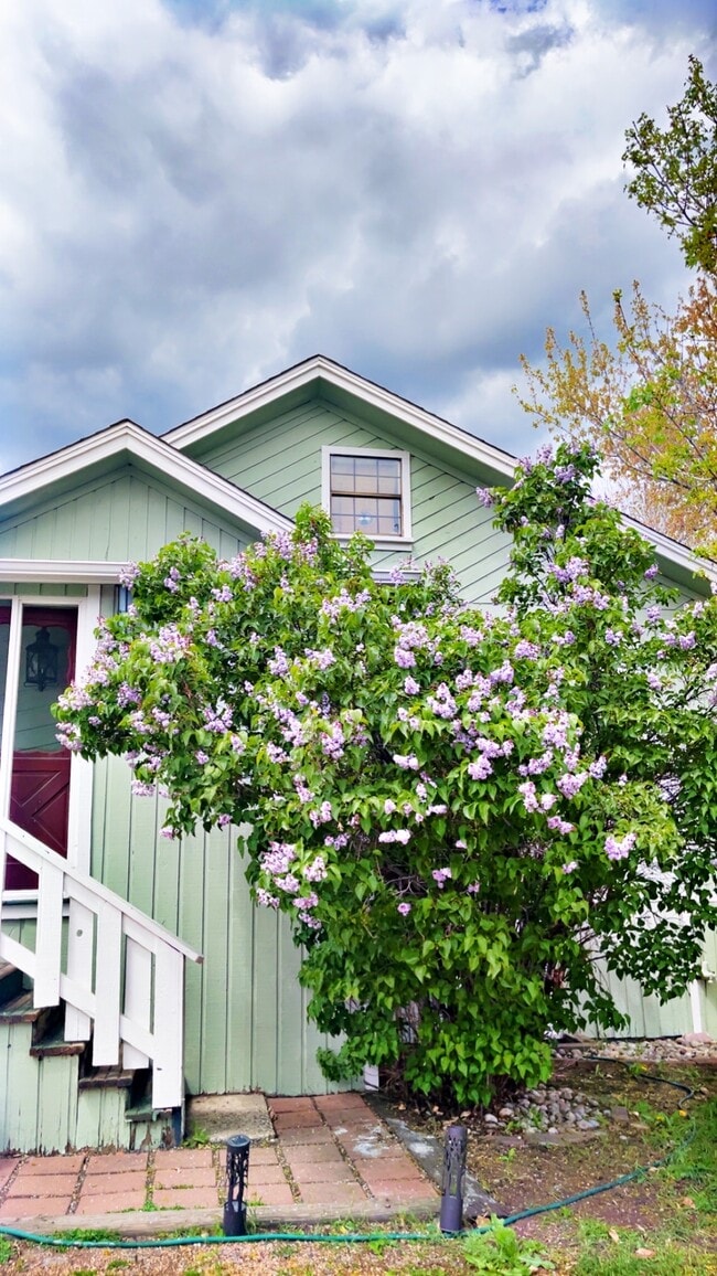 Photo - 655 Kilmer St