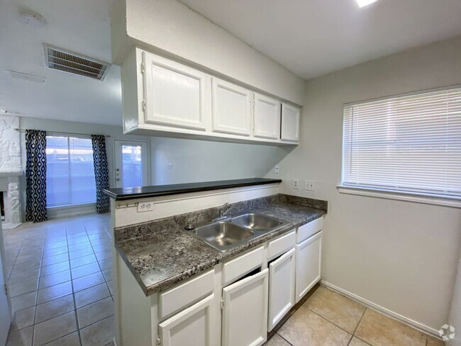 Building Photo - $300 OFF 1ST MONTH RENT IF YOU MOVE IN WIT... Unit 8108 Rental