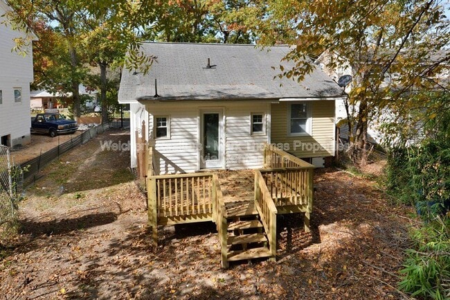 Photo - 216 N Guthrie Ave