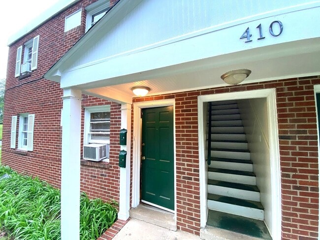 410 Dobson St Unidad A