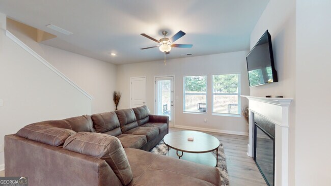 Photo - 6117 Mallory Ridge