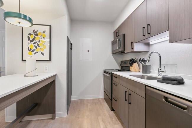 Photo - WaterWalk Atlanta Perimeter Center