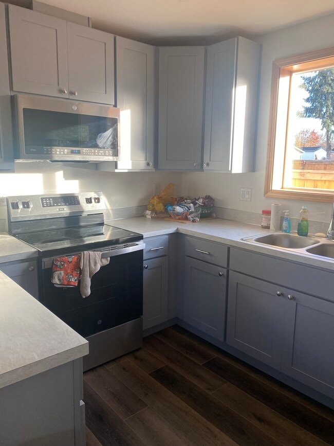 Photo - 777 St Charles St