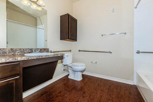 Photo - 2800 Rodeo Rd Unit #2800