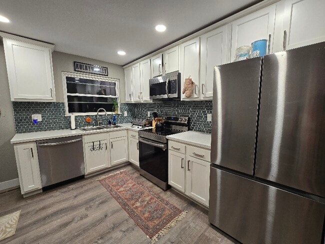 Photo - 2013 Whitman Rd