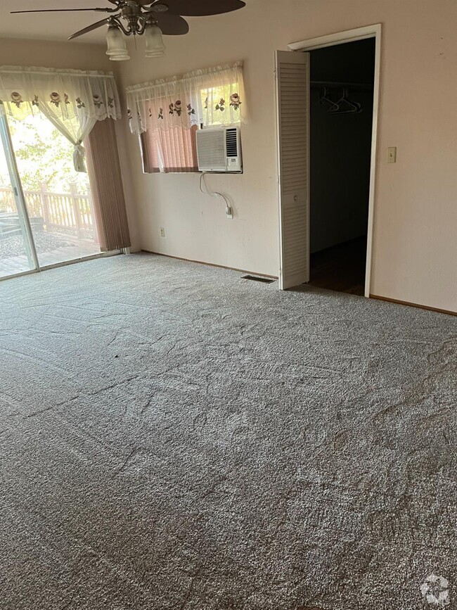 Building Photo - 6535 Gordon Valley Rd Rental