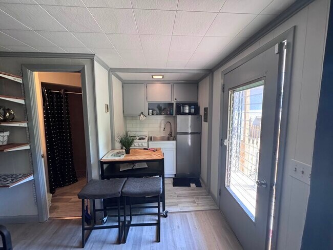 Photo - 1406 Rankin Rd