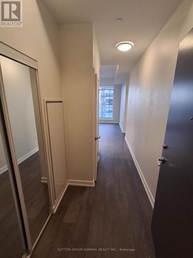 Photo - 7 Golden Lion Heights