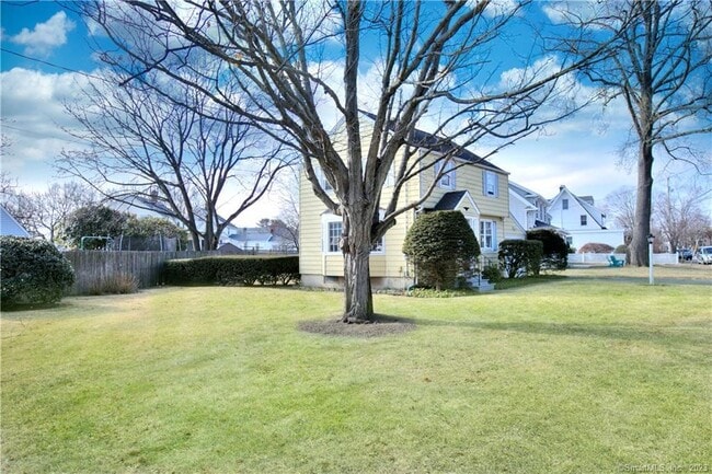 Photo - 30 Catherine St