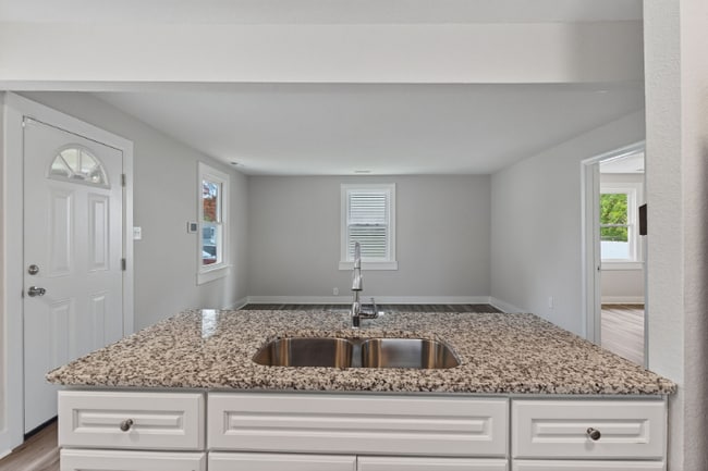 Photo - 3517 Brighton St