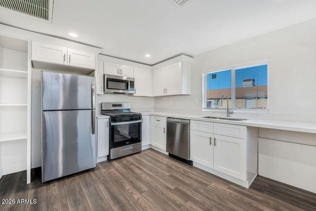 Photo - 436 S Oregon St