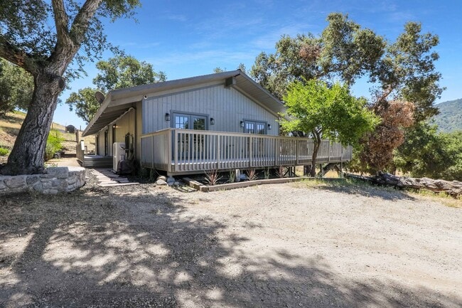 Photo - Peaceful Cachagua Retreat | 3BR Home with Vaulted Ceilings, Oaks & Star-Filled Skies