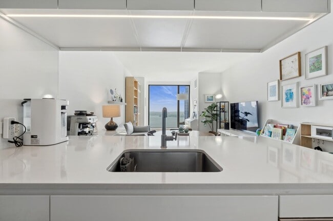 Photo - 99 Hudson St Unit 3712