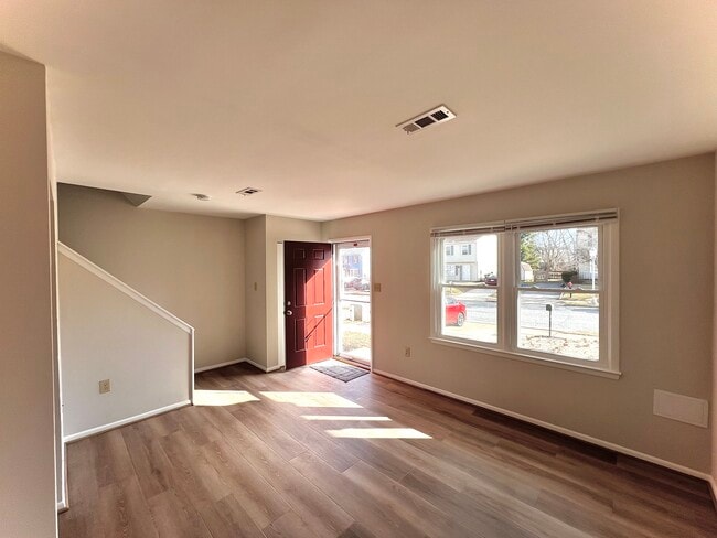 Photo - 167 Stonegate Dr