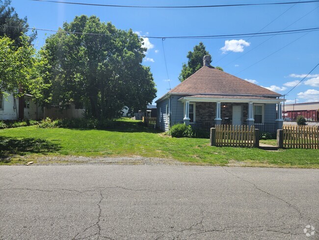 Building Photo - 1 17th St SE Rental