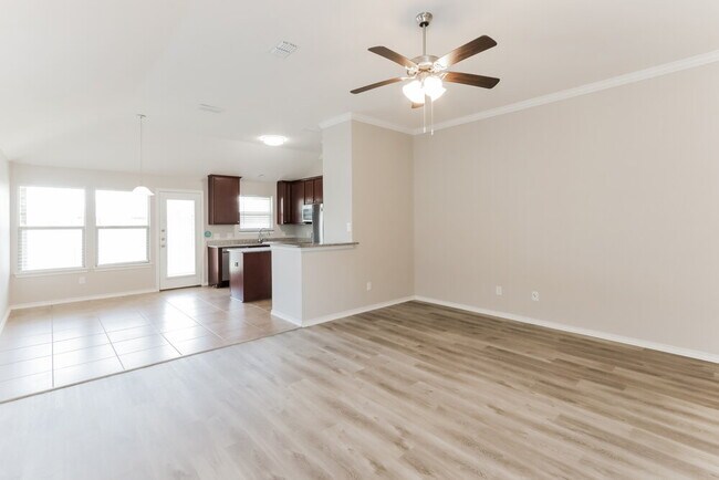 Photo - 318 Billy Wickliffe Dr