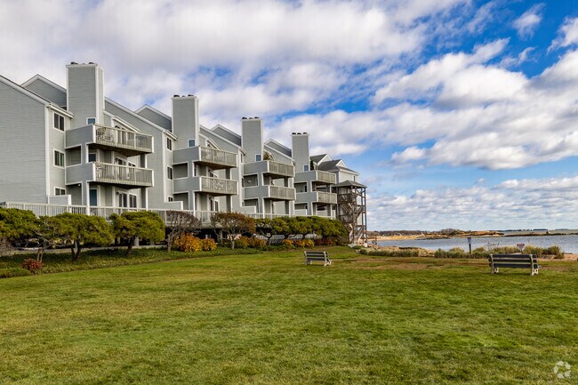 Photo - Four Beaches Condominiums