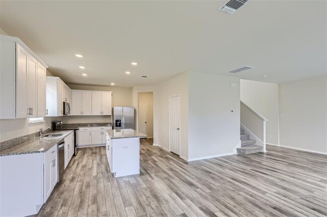Photo - 74 Pacific Loon St