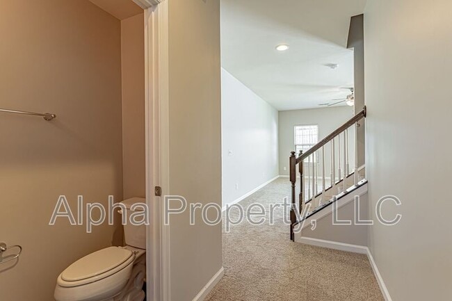 Photo - 125 Middleby Way