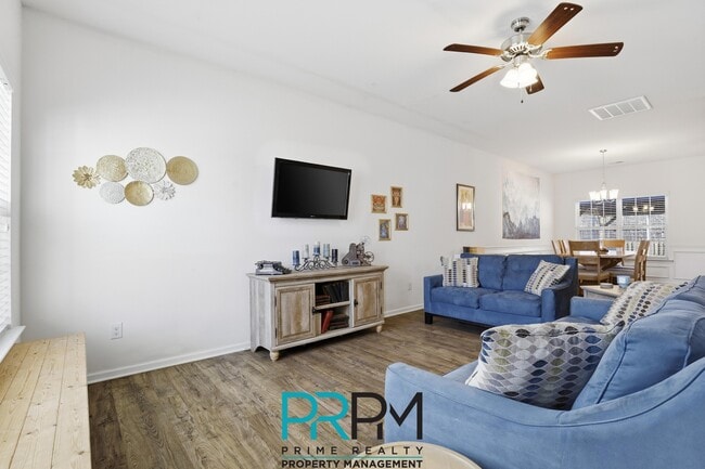 Photo - 249 Elmhaven Dr