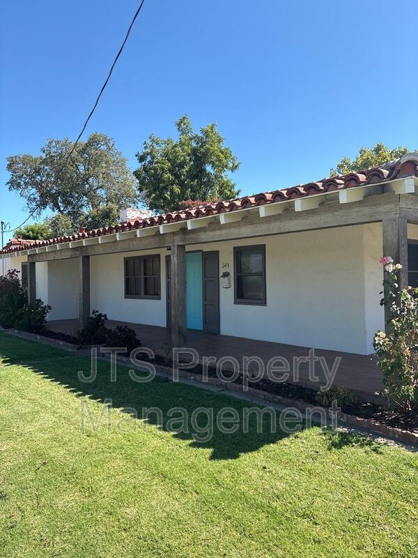 Photo - 501 J St