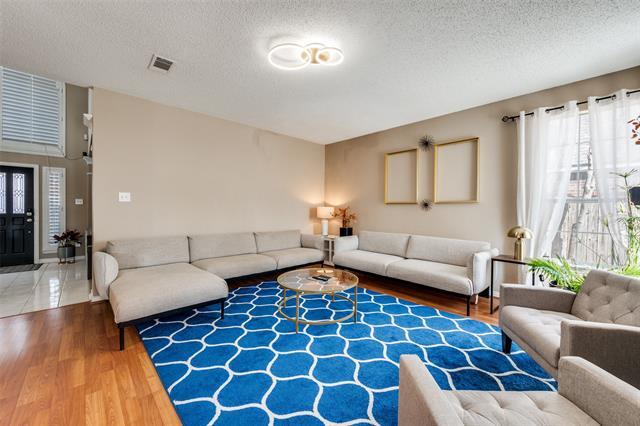 Photo - 2106 Hunter Pl Ln