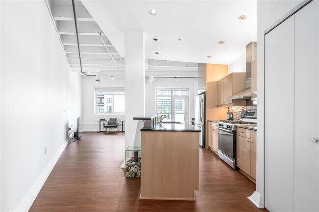 Photo - 805 Peachtree St NE Unit 603