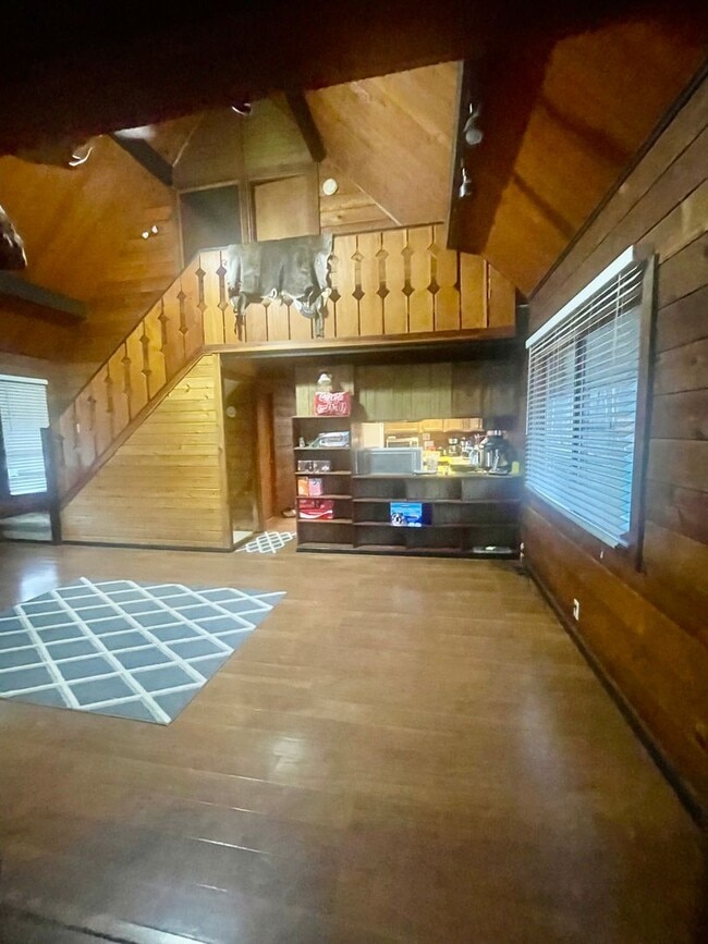 Photo - Serene Lakeside escape with direct lake ac...