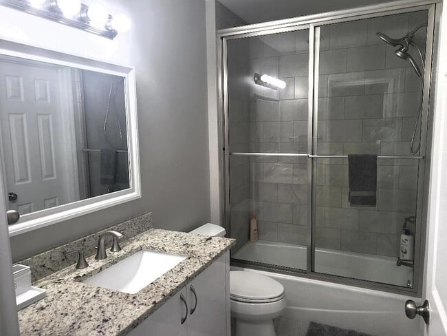 Photo - 511 W Pine St