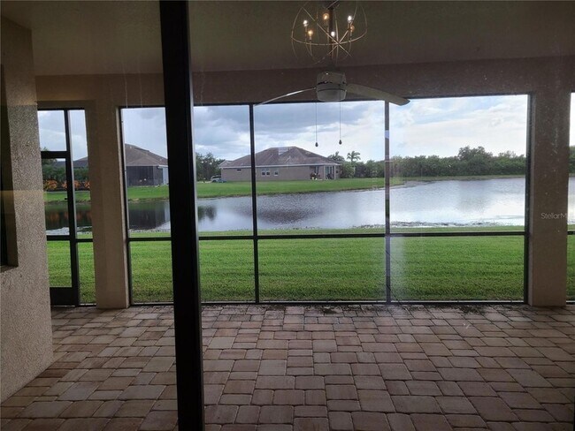 Photo - 629 Rosemary Cir