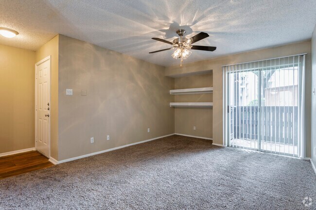 2BR,1BA - 872SF Cypress - Living Area