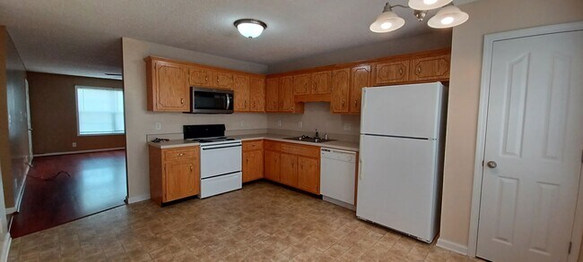 Photo - Cute home close to Fort Campbell