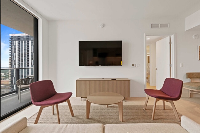 Photo - 159 NE 6th St Unidad FL33-ID1044574P