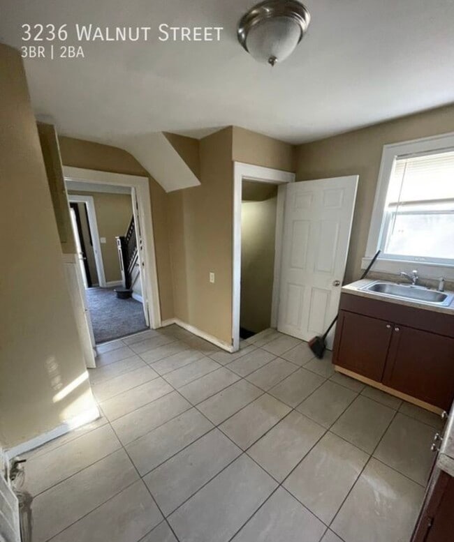 Photo - 3236 Walnut St