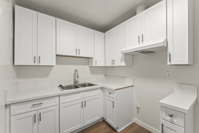 Photo - 2627 West Blvd