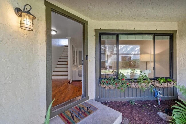 Photo - 646 S Ahwanee Terrace