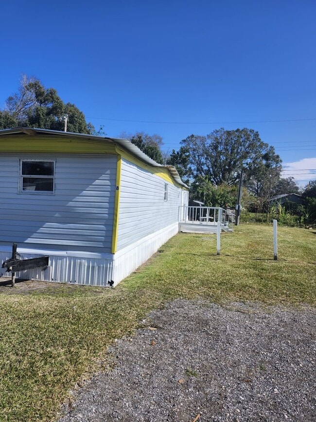 Building Photo - 1707 Reynolds Rd Unit #08-MH