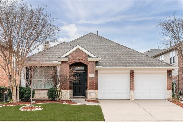 Building Photo - 413 Hawk Dr