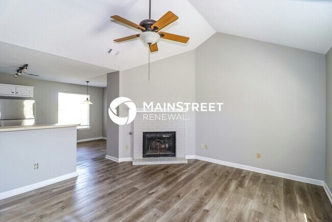 3 Bedroom Pet-Friendly Home in Cordova, TN with Main Street Renewal
